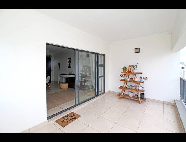 1 BEDROOM APARTMENT FOR SALE IN GREENSTONE HILL